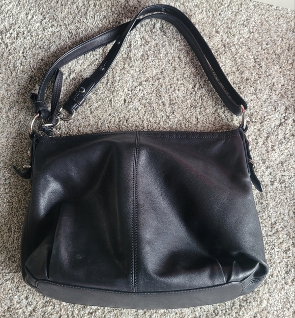 COACH Hobo Style Soft Black Leather Shoulder Bag - Picture 4 of 12
